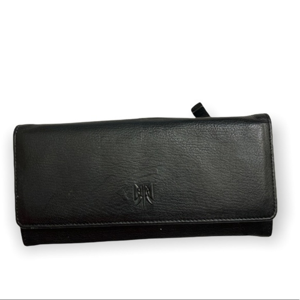 Tusk black leather wallet